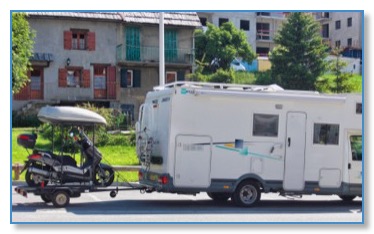 Camping Car remroque Scooter