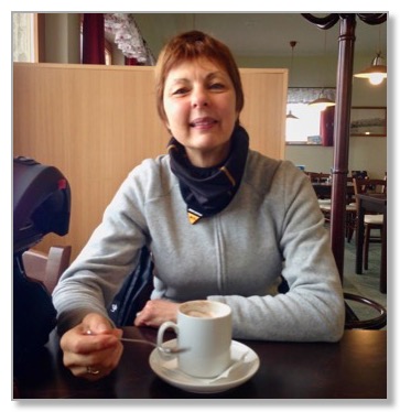 Isa_Cafe_350