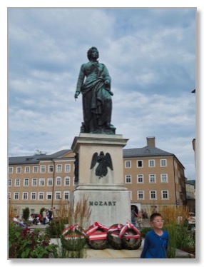 Mozart_350