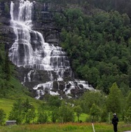 J06_Cascade_Isa_L_1200.jpeg