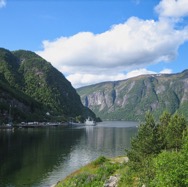 J06_Fjord_L_1200.jpeg
