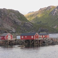 J11_Rorbu_L_1200.jpeg