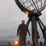 J15_Isa_Globe_L_1200.jpeg