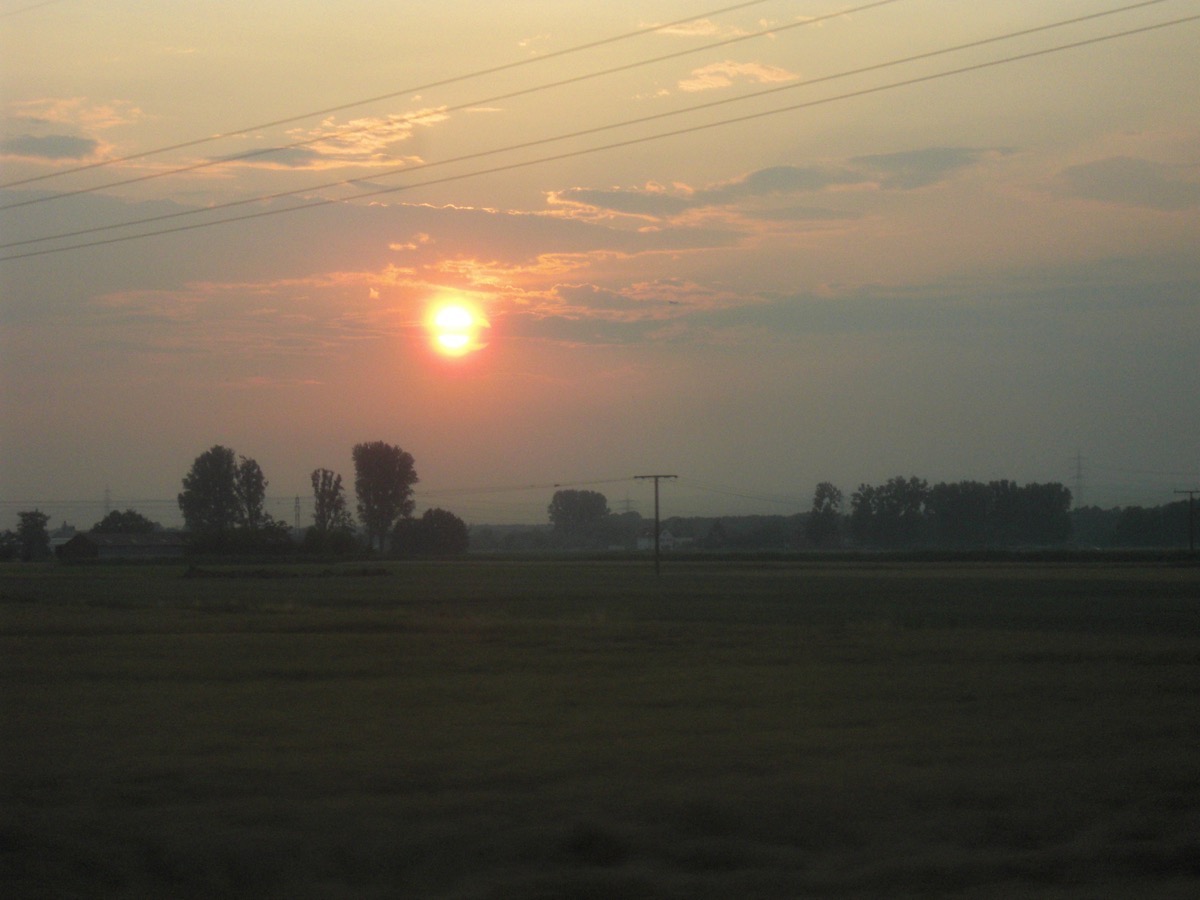 Soleil couchant depuis le train