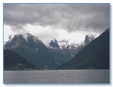 Montagnes Neige